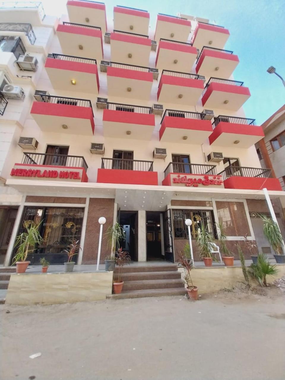 Merry Land Hotel & Roof Top Nile Restaurant Луксор Экстерьер фото